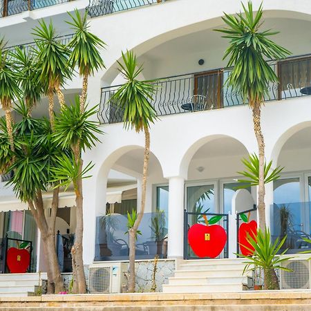 Adam & Eve Suites Sarande Ngoại thất bức ảnh