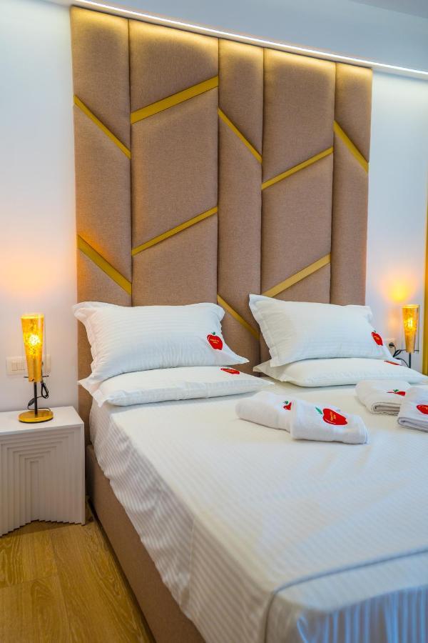 Adam & Eve Suites Sarande Ngoại thất bức ảnh