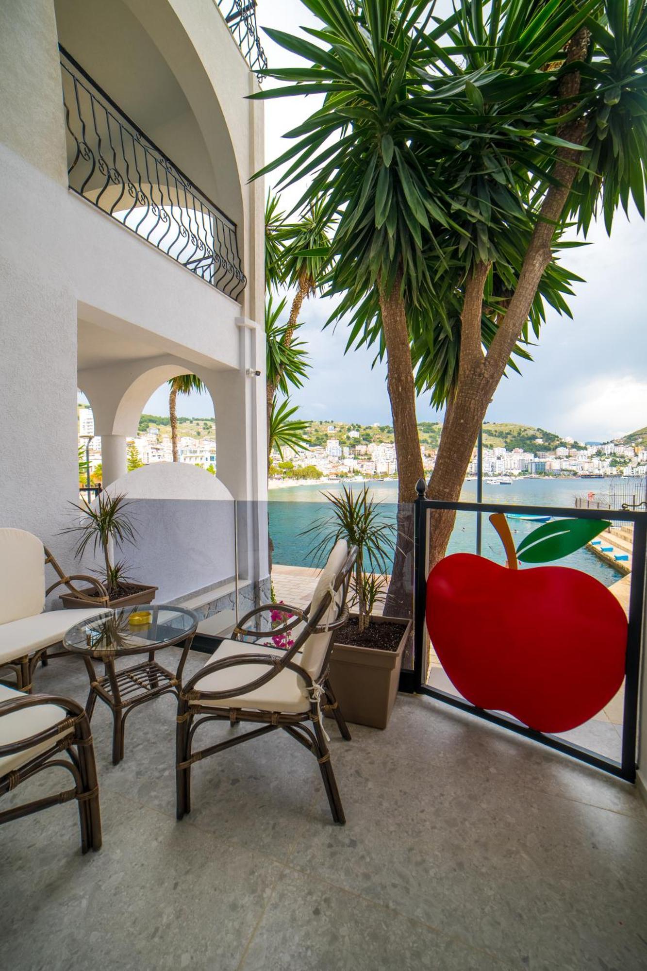 Adam & Eve Suites Sarande Ngoại thất bức ảnh