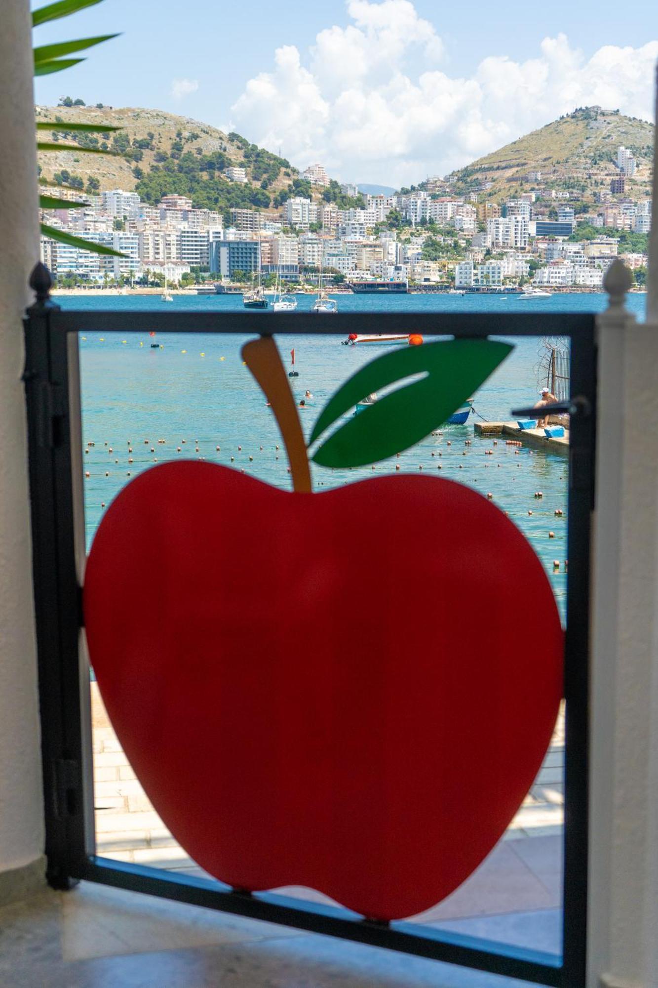 Adam & Eve Suites Sarande Ngoại thất bức ảnh