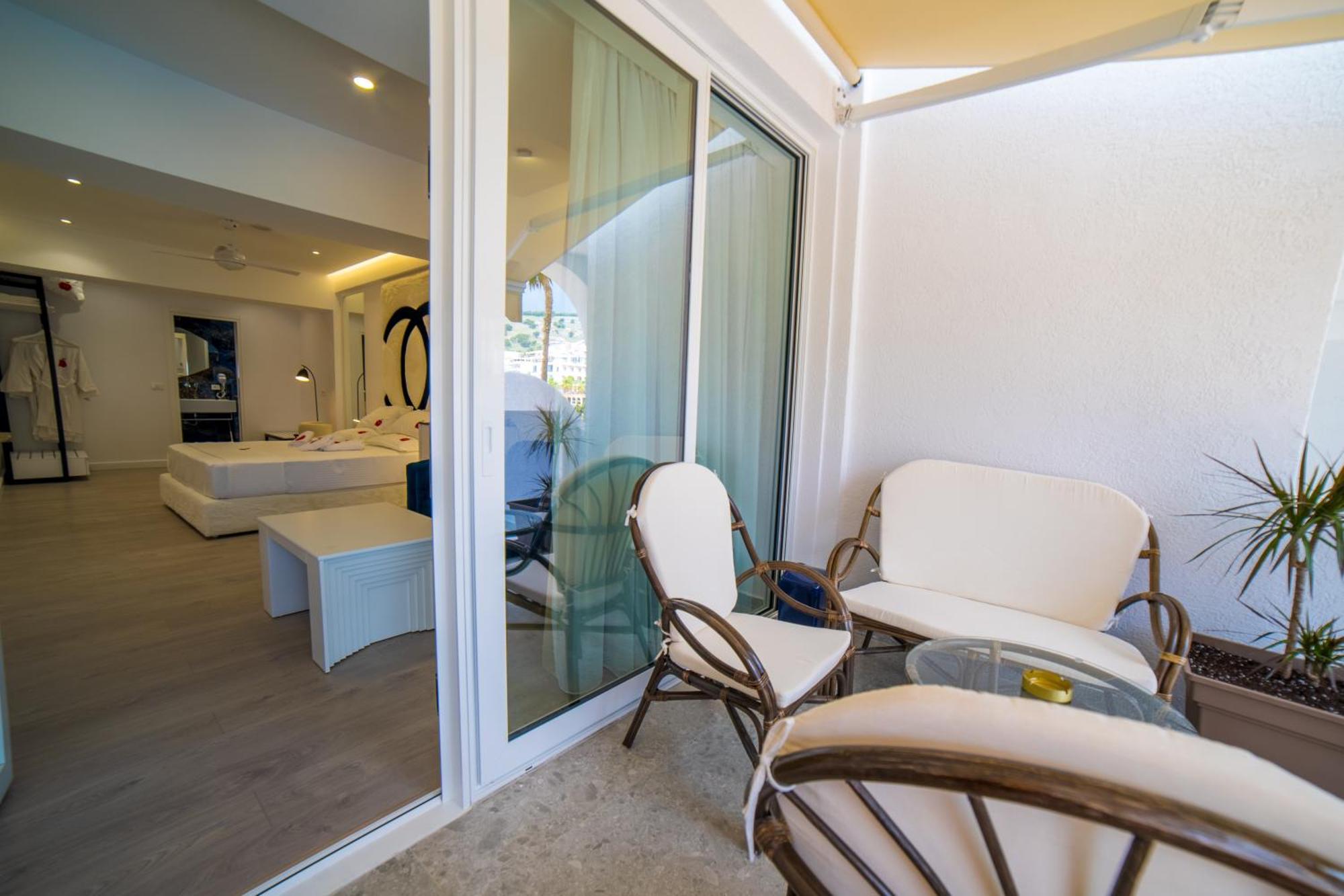 Adam & Eve Suites Sarande Ngoại thất bức ảnh