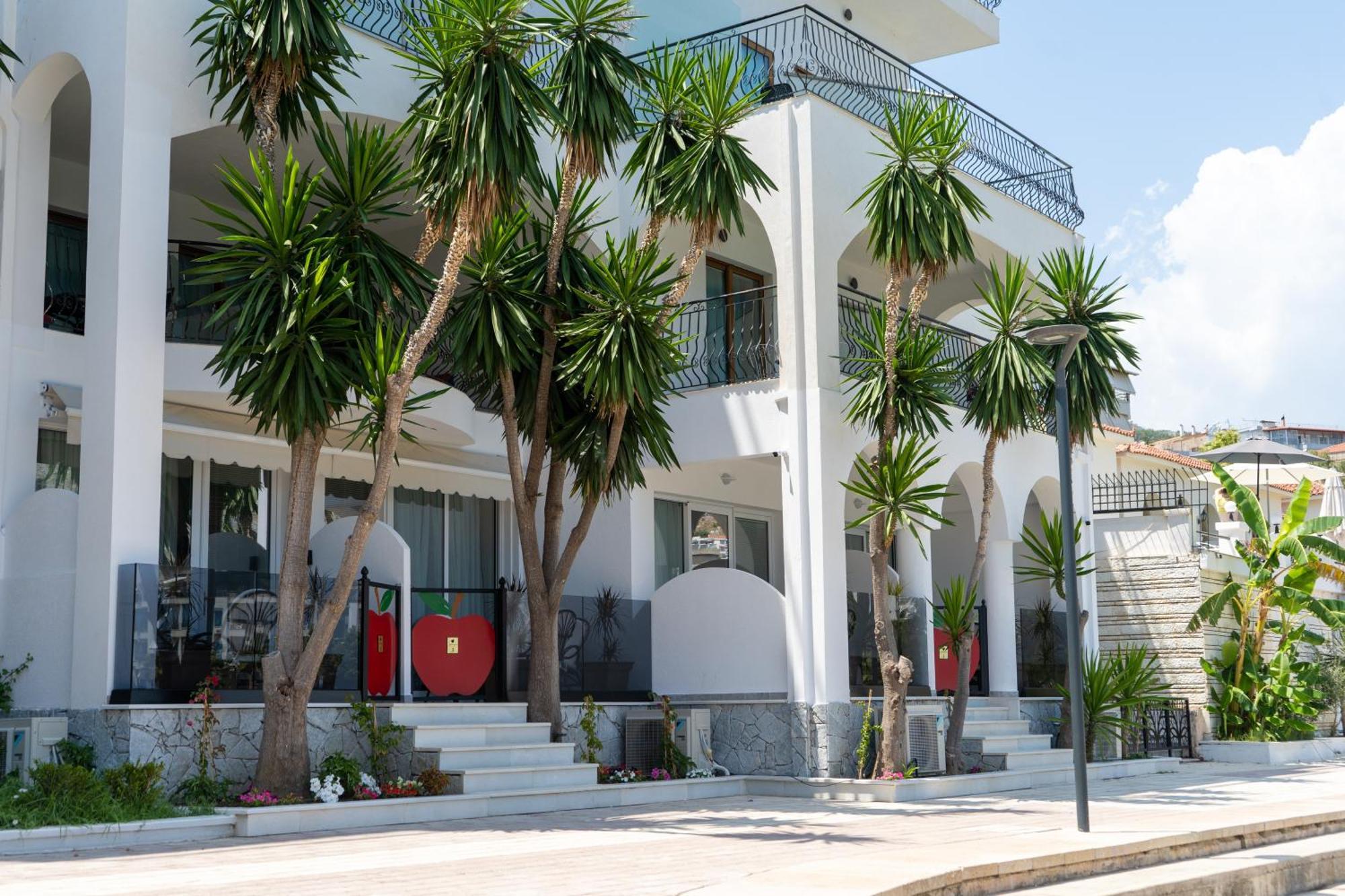 Adam & Eve Suites Sarande Ngoại thất bức ảnh