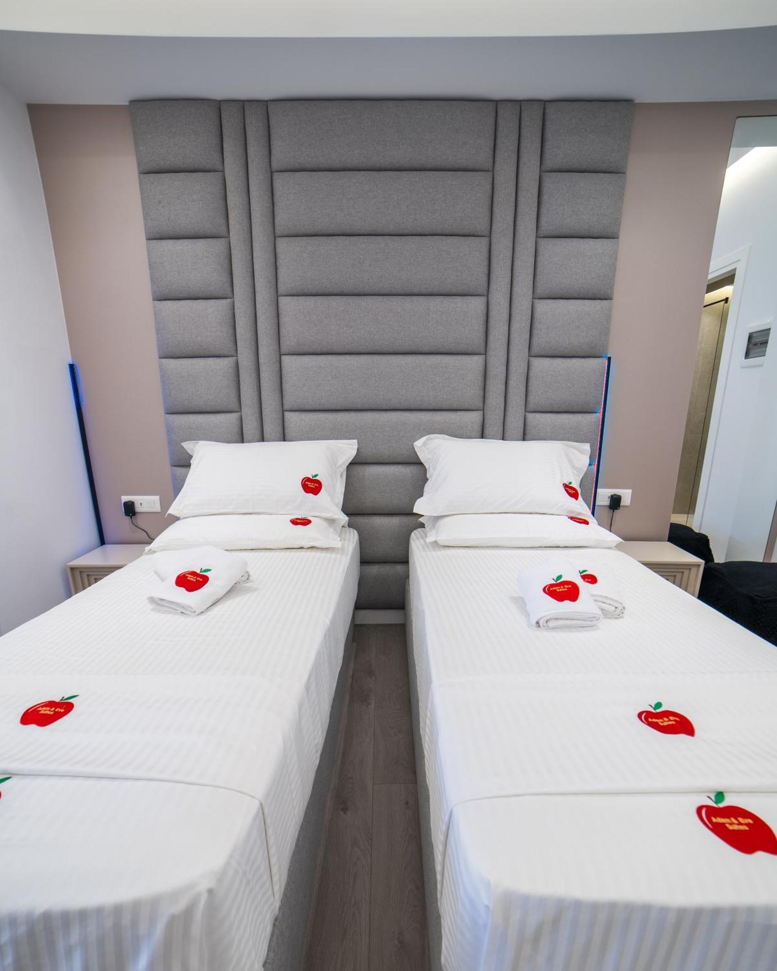 Adam & Eve Suites Sarande Ngoại thất bức ảnh