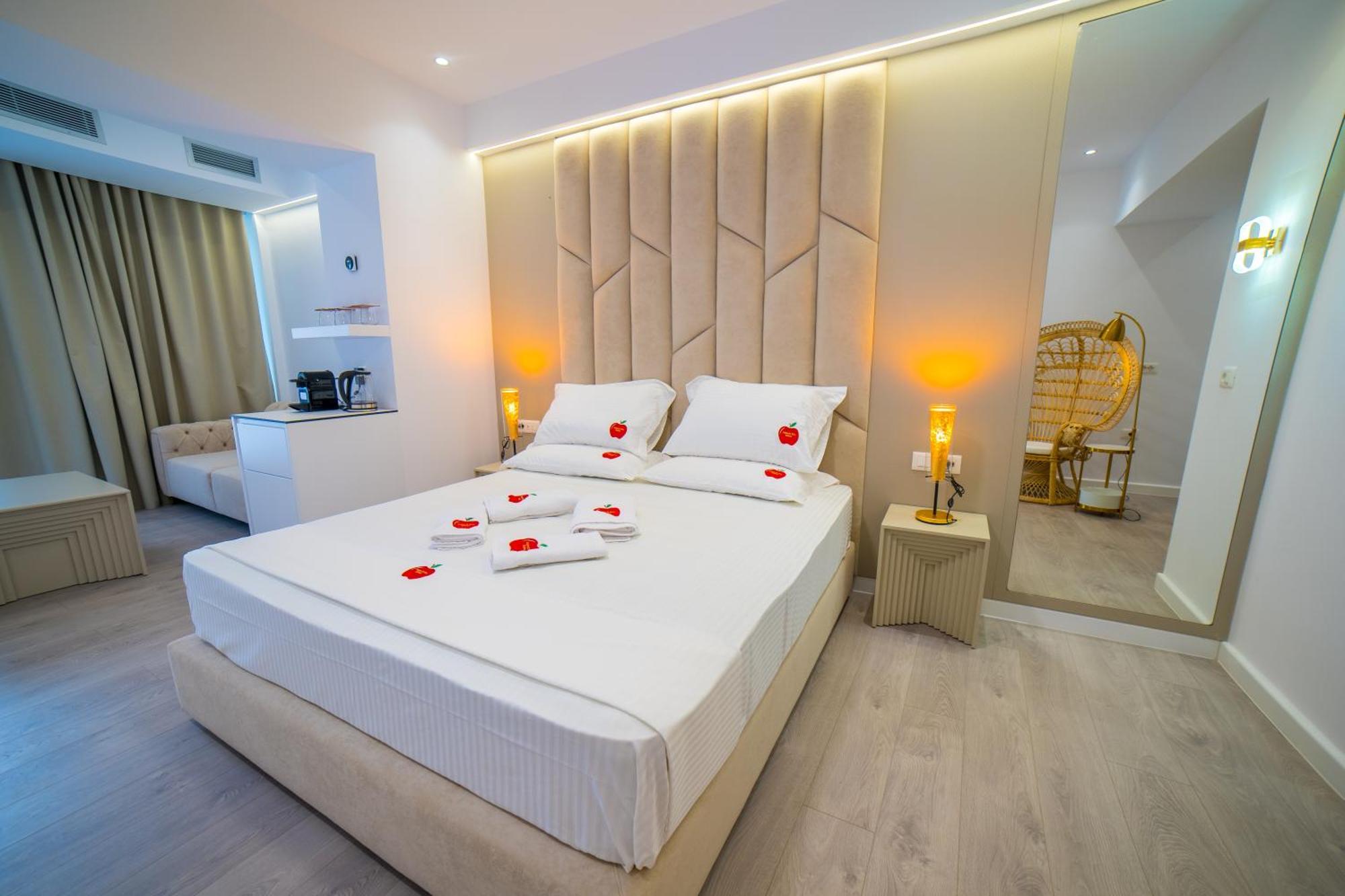 Adam & Eve Suites Sarande Ngoại thất bức ảnh